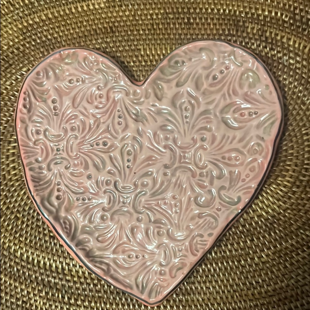 Studio B Pink Heart-Shaped Decorative trinket Plate
